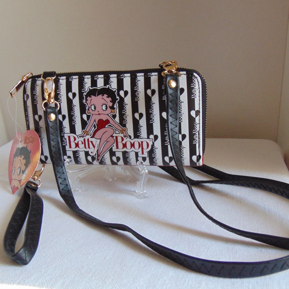 Betty Boop Shoulder/Wristlet Purse NWT